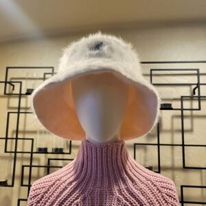 Vintage Kangol Cream Angora Fur  Bucket Hat